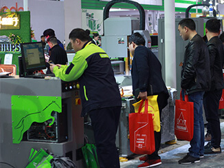 客户参观得马设备