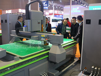 2018得马广告雕刻机参展