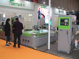 2018上海国际广告展—得马亮相