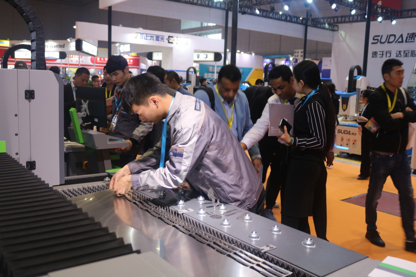 马广告雕刻机切割样品