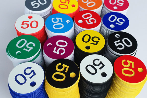 广告雕刻机雕刻号码牌 广告雕刻机雕刻号码牌