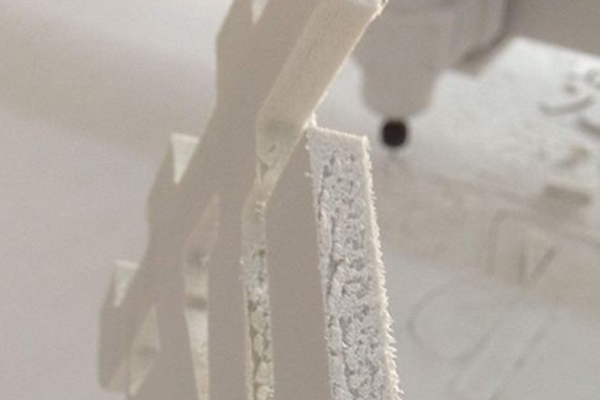 广告雕刻机雕刻有毛边现象 广告雕刻机雕刻有毛边现象