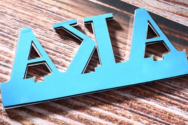 广告雕刻机切割广告字 广告雕刻机切割广告字