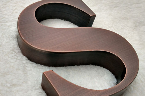 广告雕刻机加工金属字 广告雕刻机加工金属字