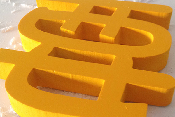 雕刻机加工的pvc字 雕刻机加工的pvc字