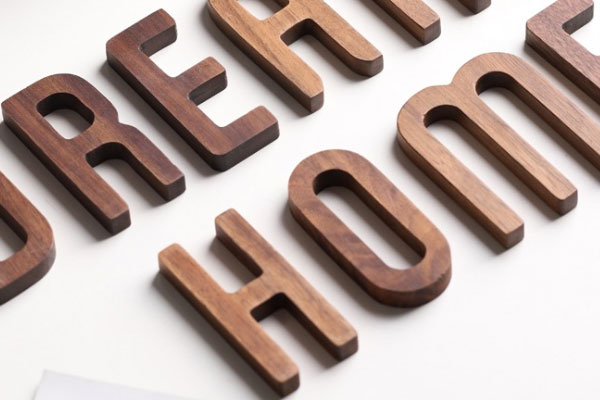 广告雕刻机切割的木质字 广告雕刻机切割的木质字