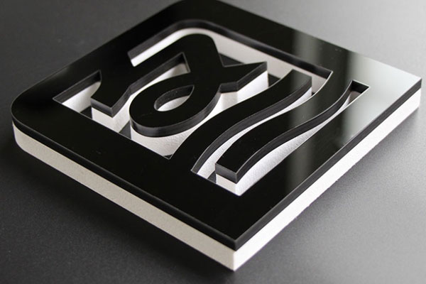 雕刻机加工的广告字 雕刻机加工的广告字