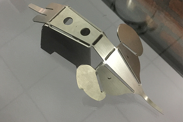 得马激光切割机切割不锈钢样品 得马激光切割机切割不锈钢样品