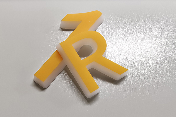 得马-Z3高速巡边雕刻机裁切的亚克力字展示 得马-Z3高速巡边雕刻机裁切的亚克力字展示