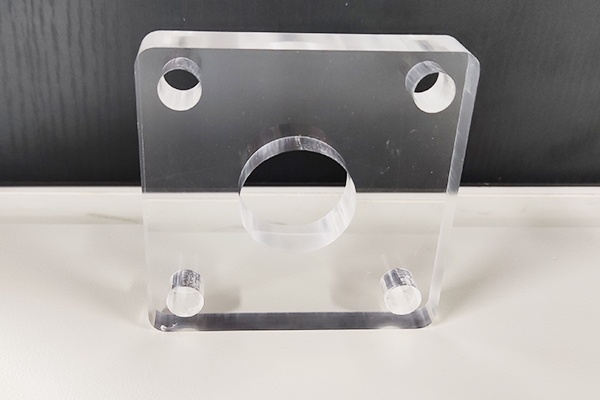 得马-Z3高速巡边雕刻机裁切的亚克力 得马-Z3高速巡边雕刻机裁切的亚克力