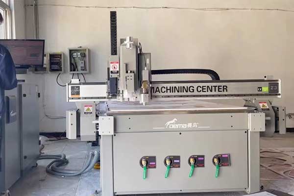 得马Z3高速巡边雕刻机 得马Z3高速巡边雕刻机