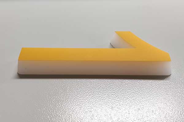 得马Z3巡边高速雕刻机切割的亚克力 得马Z3巡边高速雕刻机切割的亚克力