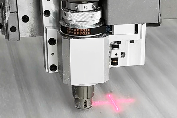 得马Z3高速巡边雕刻机切珍珠棉 得马Z3高速巡边雕刻机切珍珠棉