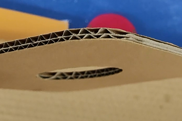 Z3高速巡边雕刻机切割瓦楞纸 Z3高速巡边雕刻机切割瓦楞纸