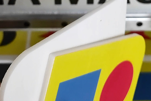 得马Z3高速巡边雕刻机切割KT板 得马Z3高速巡边雕刻机切割KT板