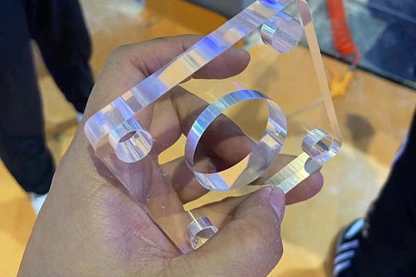 得马Z3高速巡边雕刻机切割的亚克力 得马Z3高速巡边雕刻机切割的亚克力