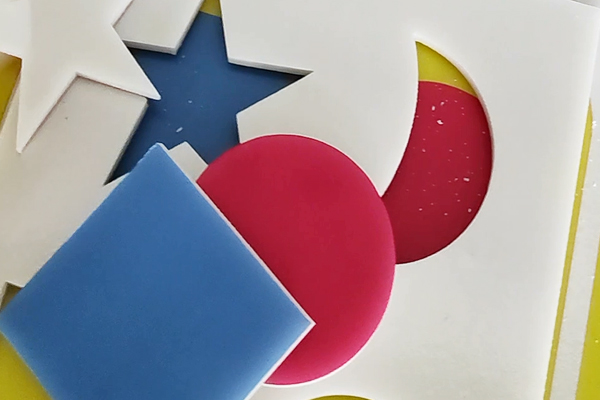 得马Z3高速巡边雕刻机切割的KT板 得马Z3高速巡边雕刻机切割的KT板