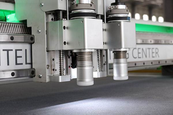 得马F11高速裁切机 得马F11高速裁切机